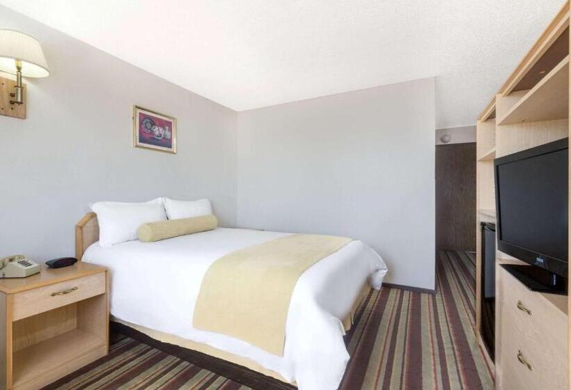 Номер Стандарт Адаптированный для Инвалидов, Super 8 By Wyndham Lake Havasu City