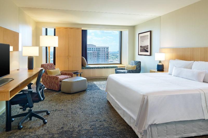 חדר קלאב עם מיטת קינג, The Westin Galleria Dallas