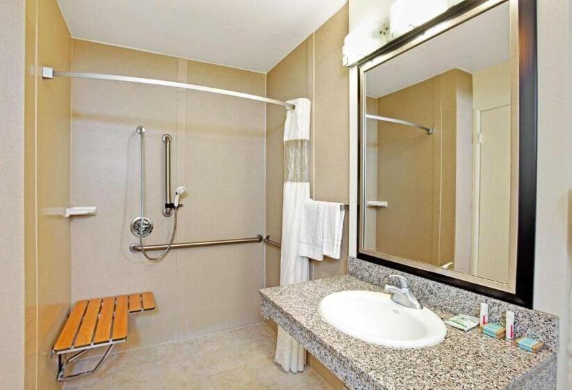Стандартный Номер Кровать Кинг, Travelodge By Wyndham Banning Casino And Outlet Mall