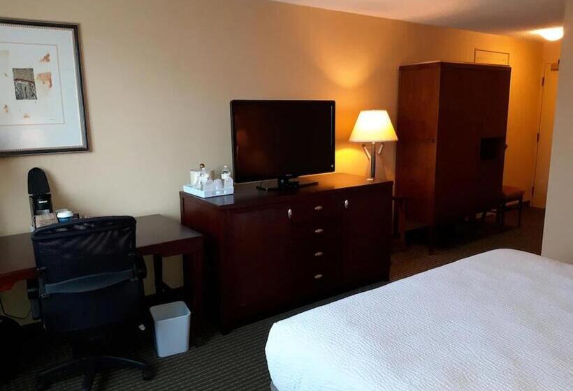 스탠다드 룸 킹사이즈 침대, Quality Inn West Lafayette   University Area