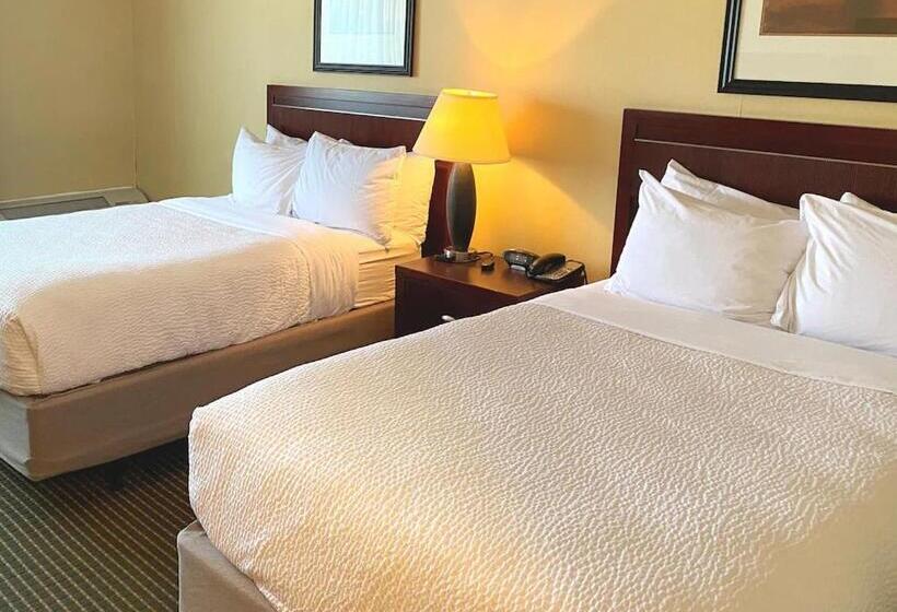 4인용 스탠다드 룸, Quality Inn West Lafayette   University Area