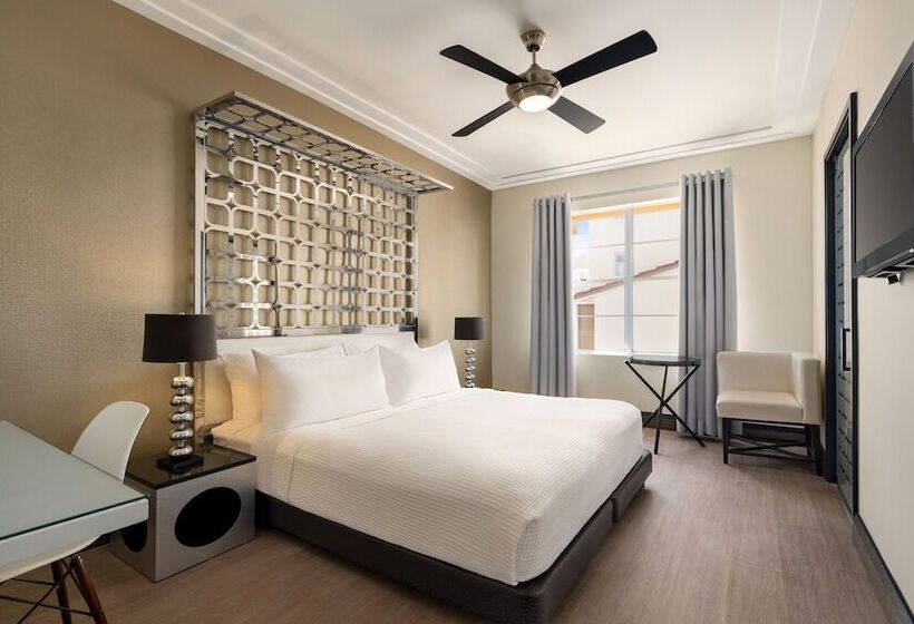 Quarto Deluxe, Waldorf Towers South Beach