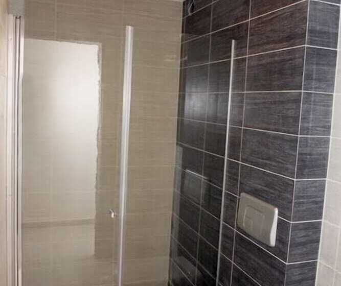 اتاق استاندارد با چشم‌انداز باغ, Villa Garden Ulcinj Ulqin