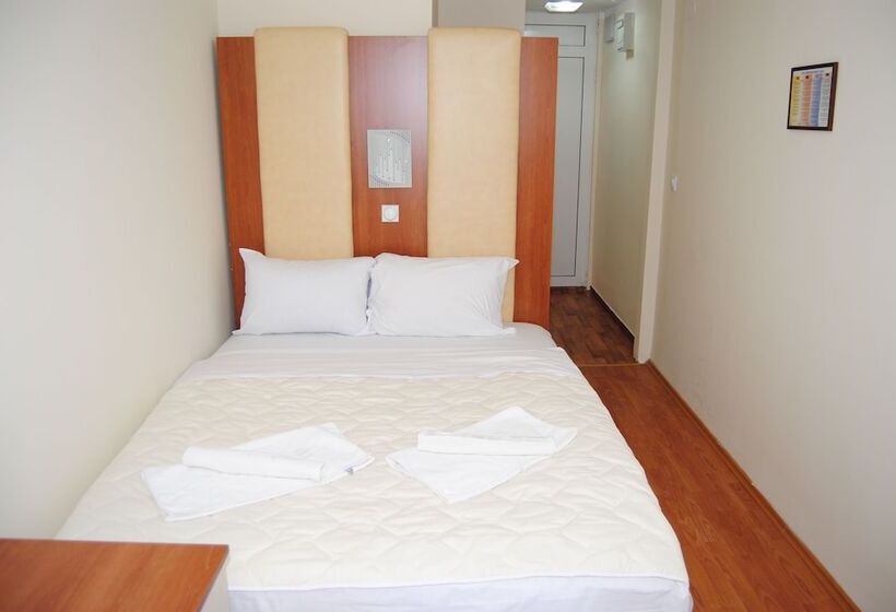 اتاق استاندارد با چشم‌انداز باغ, Villa Garden Ulcinj Ulqin