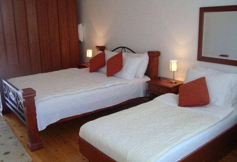 اتاق استاندارد چهار تخته با چشم‌انداز دریا, Villa Garden Ulcinj Ulqin