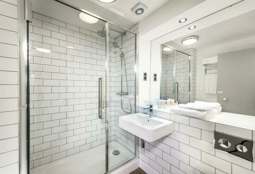 سوییت جونیور, Glasgow West Hotel By Compass Hospitality