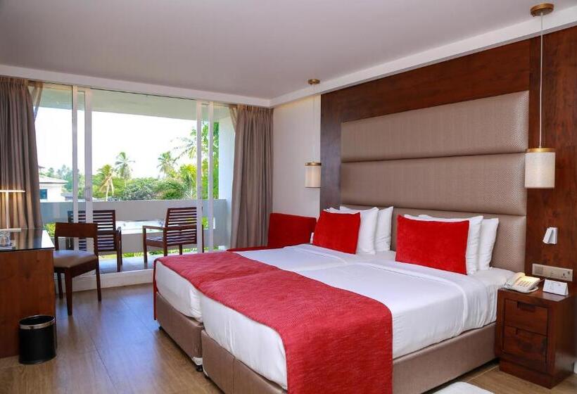 Номер Deluxe, Pegasus Reef   A Beach Resort In Colombo