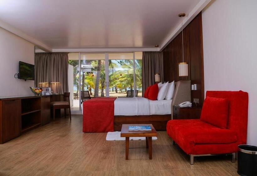 Номер Deluxe Вид на Бассейн, Pegasus Reef   A Beach Resort In Colombo