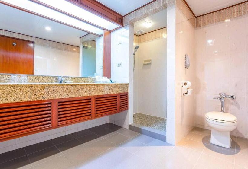 Номер Superior Кровать Кинг, Centara Riverside Hotel Chiang Mai