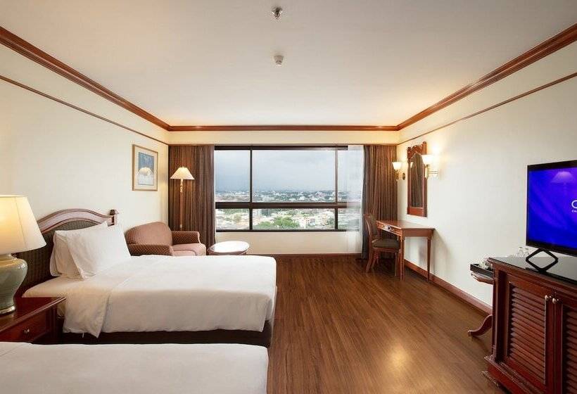 Номер Superior, Centara Riverside Hotel Chiang Mai