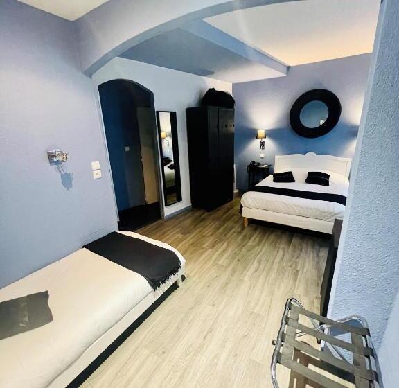 Номер Стандарт Трехместный, Etc...hôtel   Strasbourg Hyper Centre