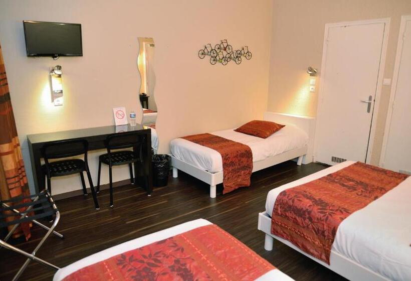 Четырехместный Номер Стандарт, Etc...hôtel   Strasbourg Hyper Centre