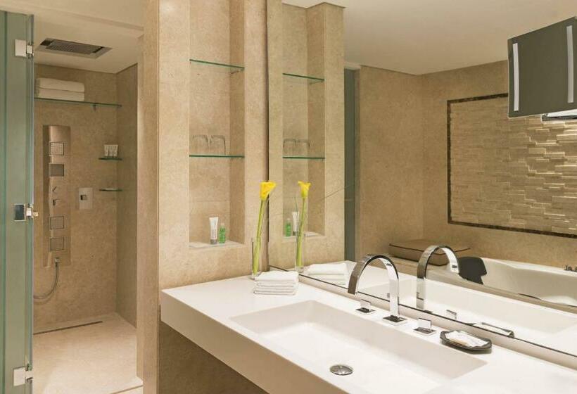 اتاق رویال, Le Méridien Dubai Hotel & Conference Centre