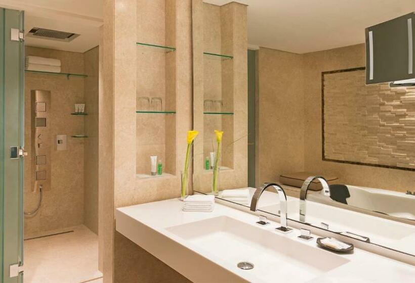 اتاق رویال, Le Méridien Dubai Hotel & Conference Centre