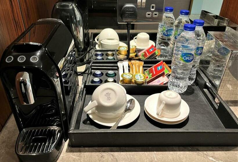 سوئیت رویال, Le Méridien Dubai Hotel & Conference Centre