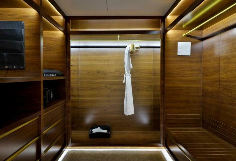 سوئیت رویال, Le Méridien Dubai Hotel & Conference Centre