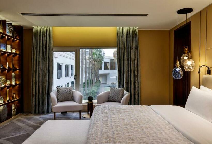 Королевский Люкс, Le Méridien Dubai Hotel & Conference Centre