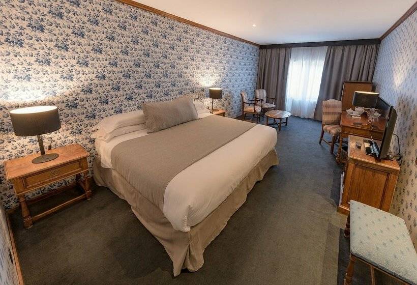 Полулюкс, Las Hayas Ushuaia Resort