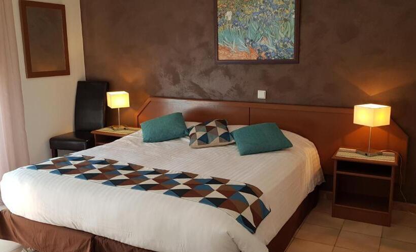 Трехместный Номер Superior, Les Bastides Saint Paul