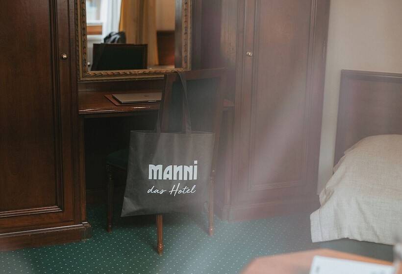 اتاق استاندارد یک نفره, Manni Das