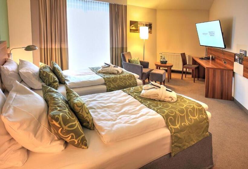 Номер Superior, Mercure Tagungs  & Landhotel Krefeld