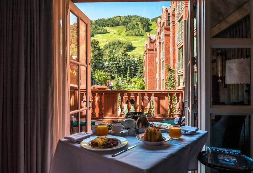 带2个双人床的标准工作室, St. Regis Aspen Resort