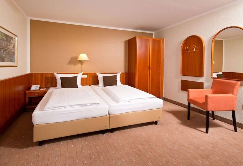 Номер Стандарт Трехместный, Achat Hotel Schwarzheide Lausitz
