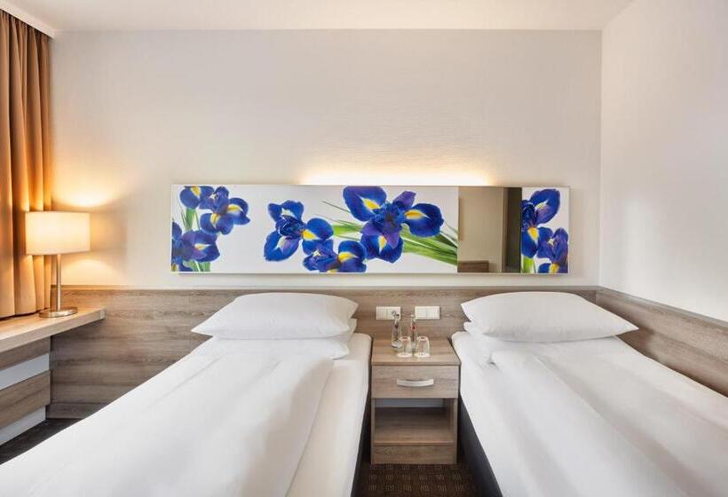 Номер Комфорт, H+ Hotel Frankfurt Airport West