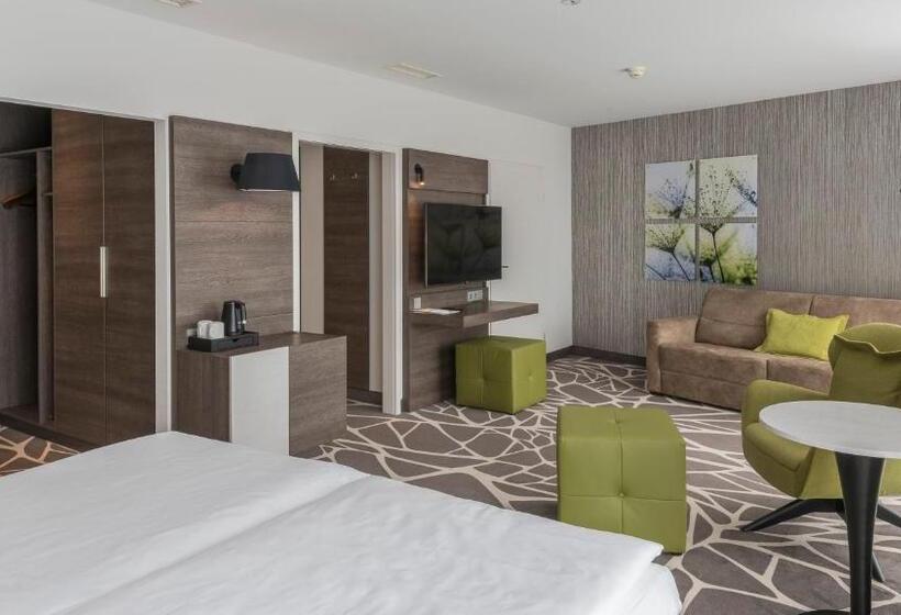스탠다드 룸 킹사이즈 침대, Holiday Inn Munich Unterhaching, An Ihg