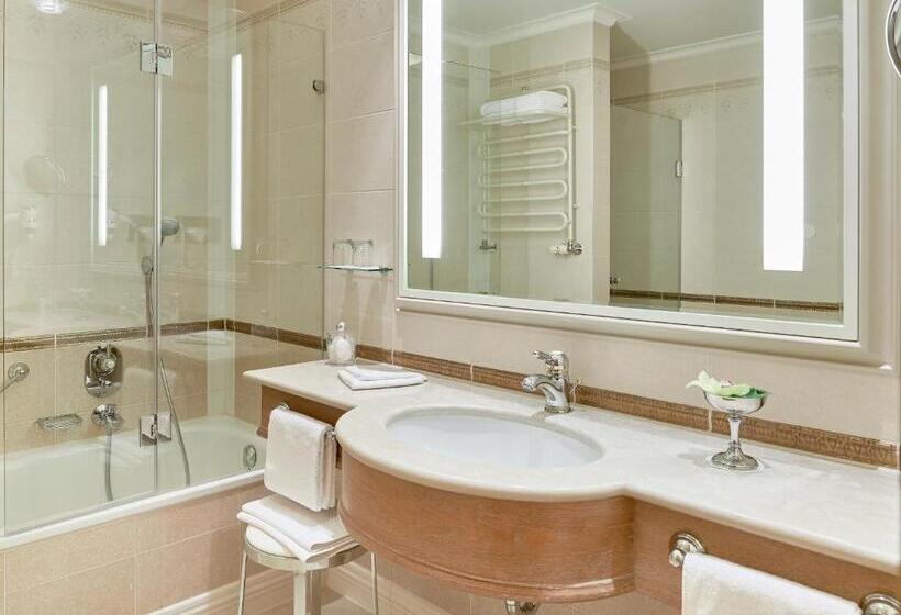 سوییت جونیور لوکس, A Rosa Kurhaus Binz
