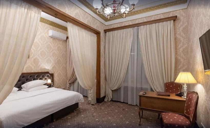 اتاق لوکس, Legendary Hotel Sovietsky