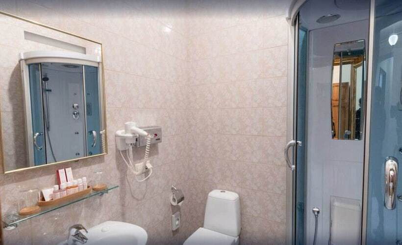 سوئیت کلاب, Legendary Hotel Sovietsky