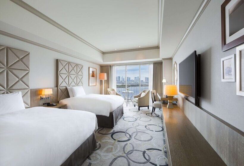 Номер Deluxe, Hilton Tokyo Odaiba