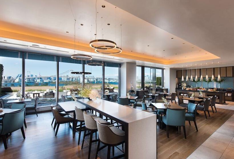 Люкс, Hilton Tokyo Odaiba