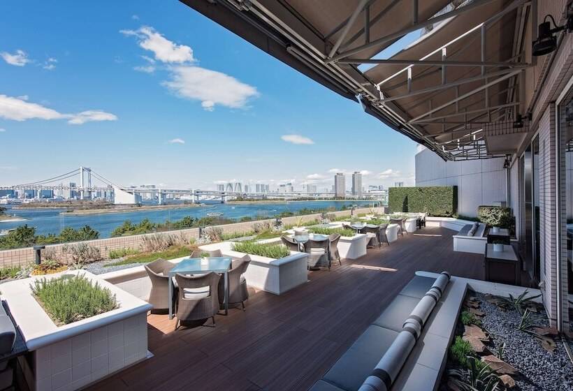 Люкс Повышенной Комфортности, Hilton Tokyo Odaiba