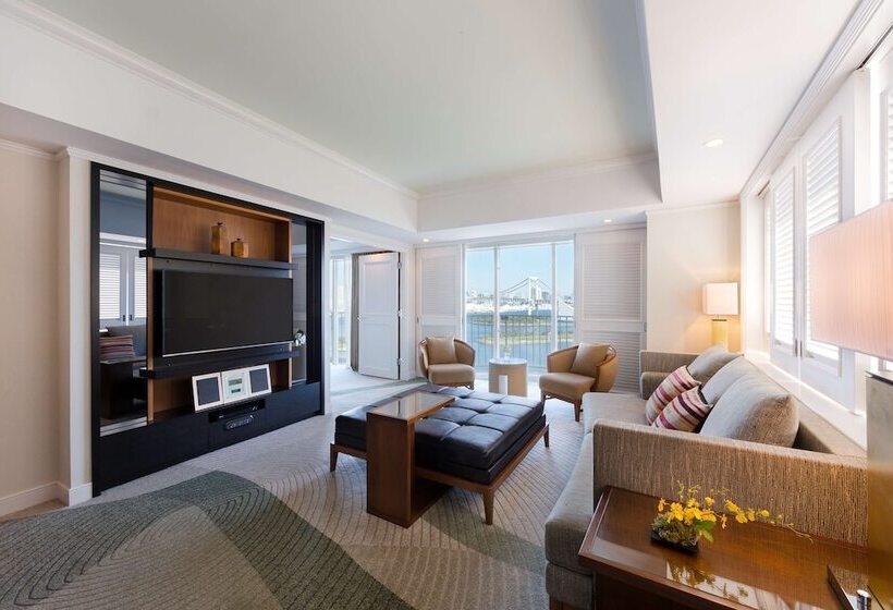 Люкс Повышенной Комфортности, Hilton Tokyo Odaiba