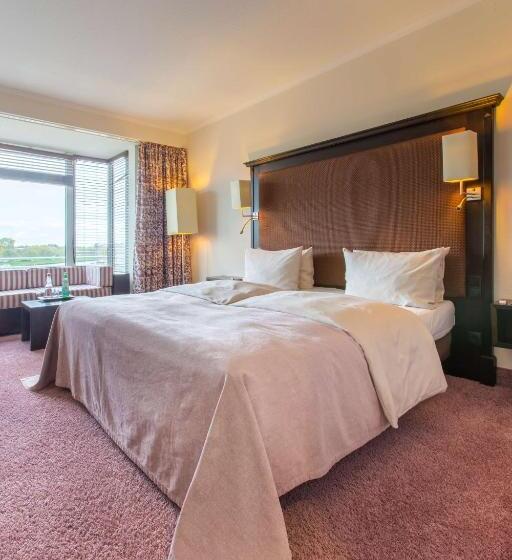 Номер Стандарт, Radisson Blu Senator Hotel, Lübeck