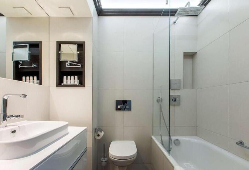 Номер Стандарт, Radisson Blu Senator Hotel, Lübeck