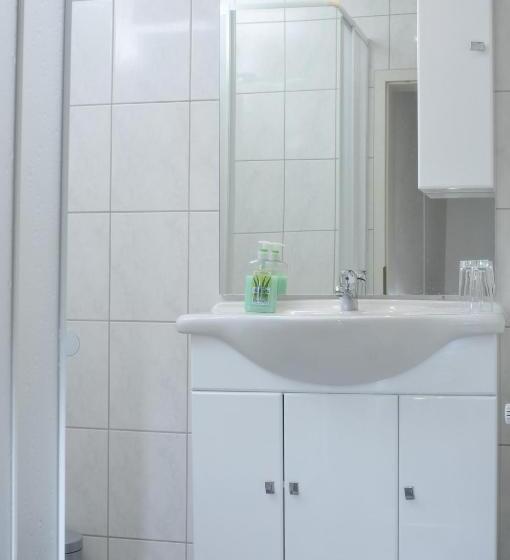 آپارتمان 2 خوابه, City Hotel Pension Brandenburg