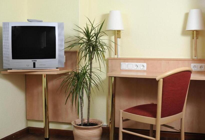 آپارتمان 2 خوابه, City Hotel Pension Brandenburg