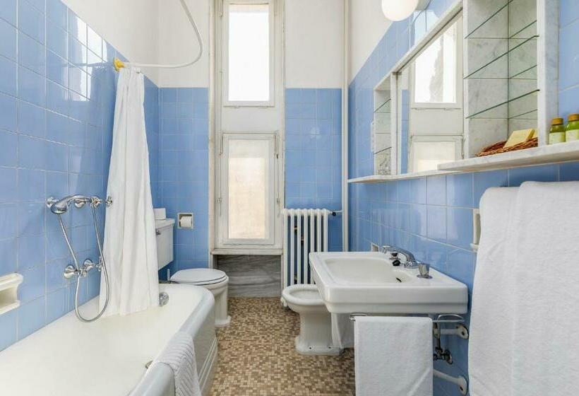 سوییت با چشم‌انداز دریا, Brijuni Rooms Karmen