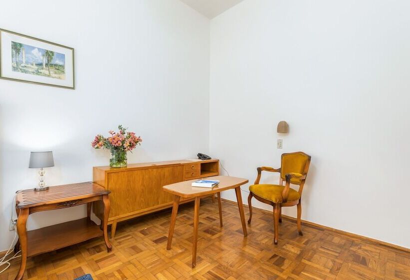 اتاق استاندارد یک نفره با چشم‌انداز دریا, Brijuni Rooms Karmen
