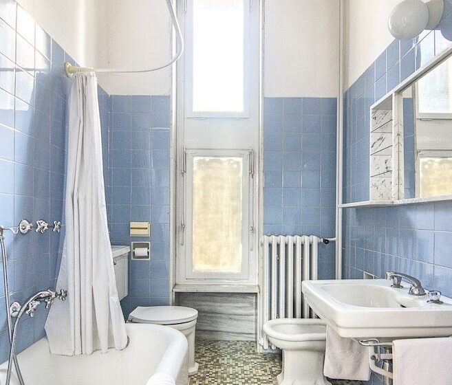 سوییت با چشم‌انداز دریا, Brijuni Rooms Karmen