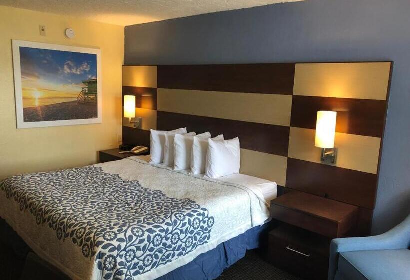 اتاق استاندارد با تخت بزرگ, Days Inn By Wyndham Bradenton I75