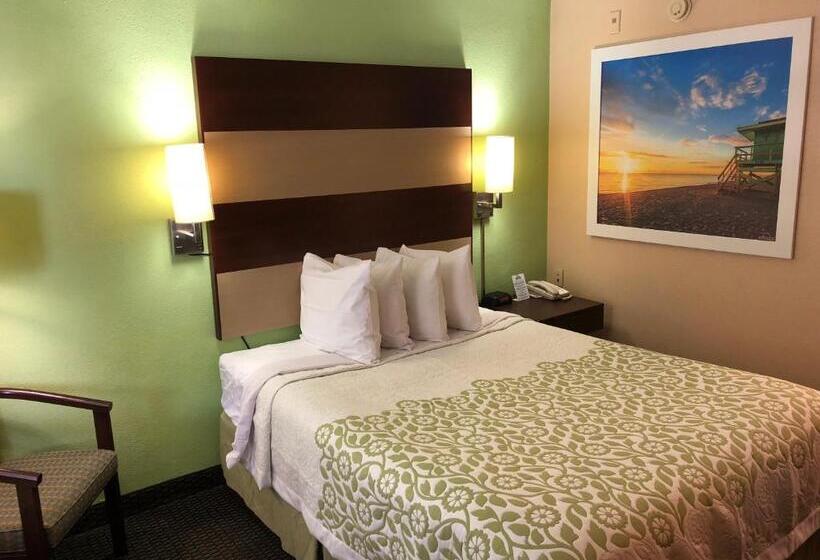 اتاق استاندارد, Days Inn By Wyndham Bradenton I75
