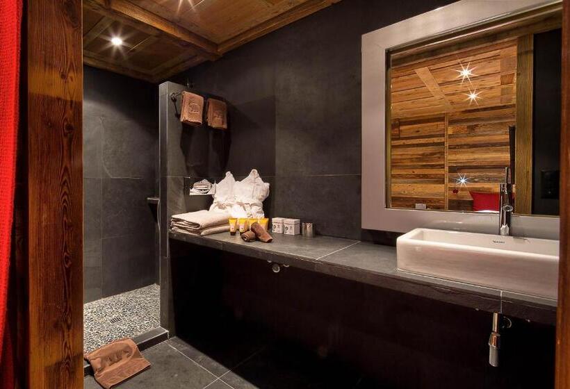 اتاق استاندارد, Hostellerie Du Pas De L Ours Relais Et Châteaux