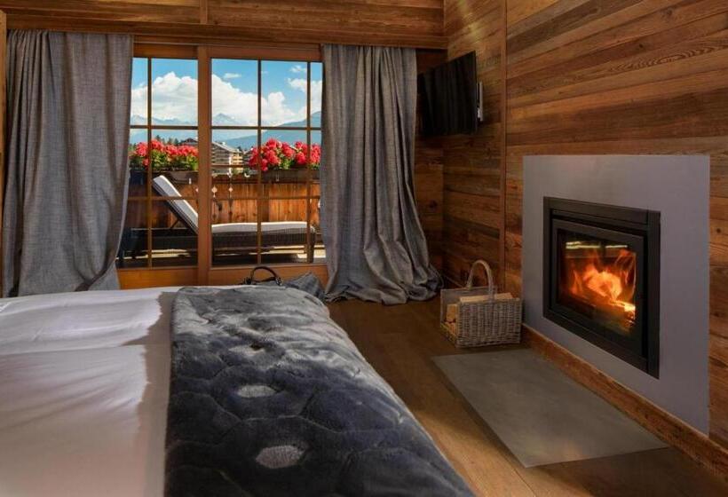 سوییت لوکس, Hostellerie Du Pas De L Ours Relais Et Châteaux