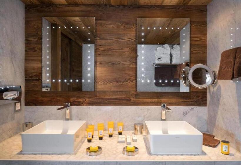 سوییت, Hostellerie Du Pas De L Ours Relais Et Châteaux