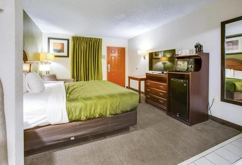 스탠다드 룸 킹사이즈 침대, Quality Inn Oak Grove Fort Campbell