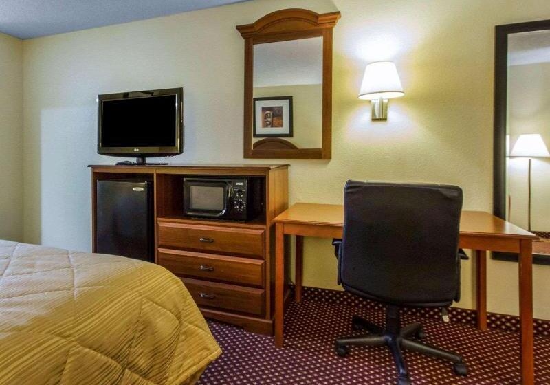 스탠다드 룸 킹사이즈 침대, Quality Inn Oak Grove Fort Campbell